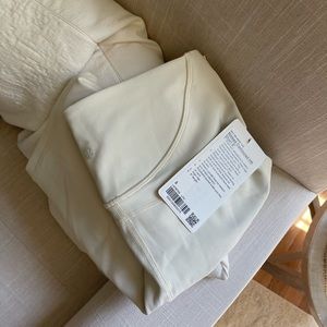 Ribbed countour HR short NWt